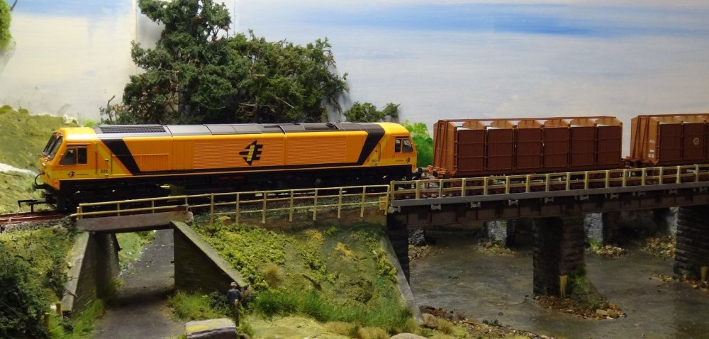 2022-12-12 Drowes River, 203 heads a Fertiliser Special (2).JPG