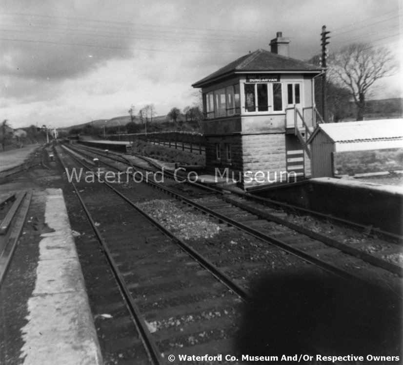 Signal_Box_At_Dungarvan_Railway_Station (1).jpg