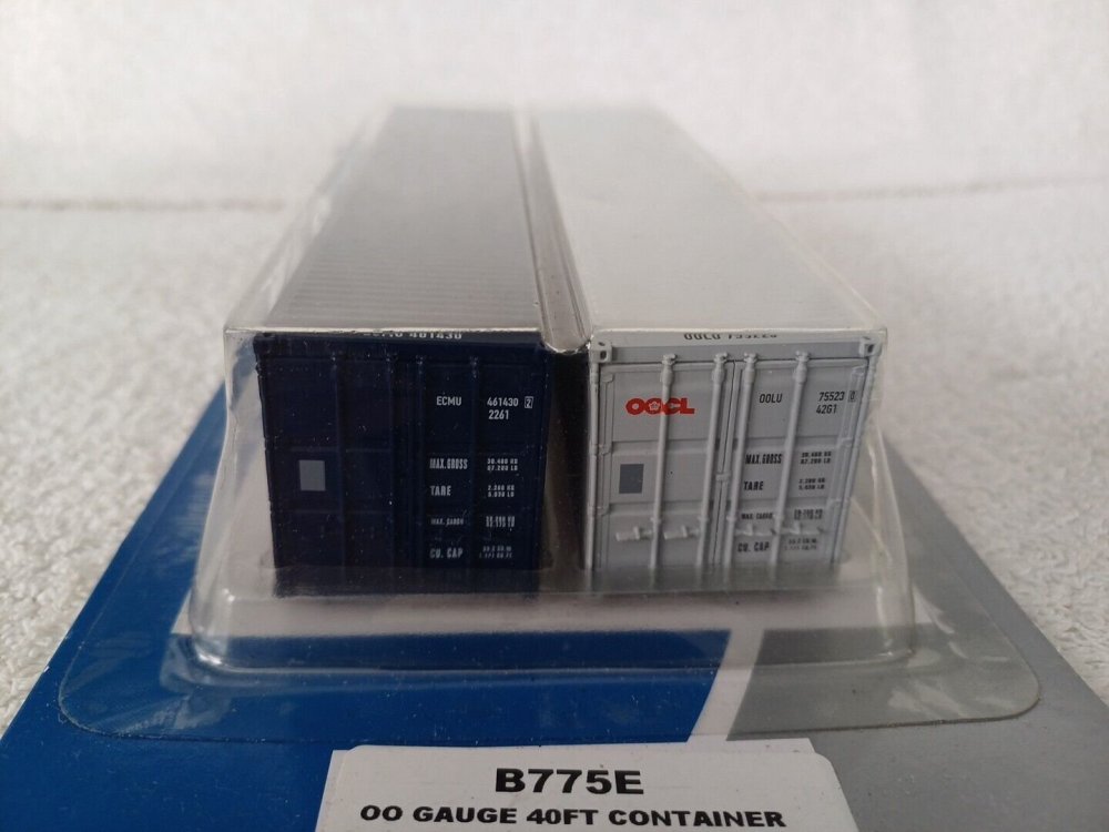 Dapol OOCL 40 05.jpg