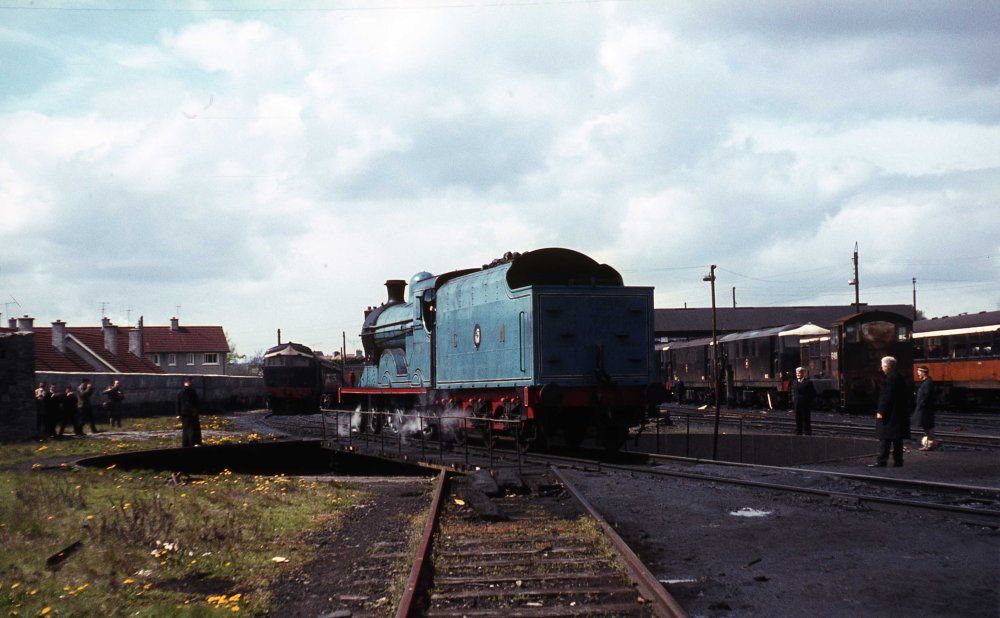 69r112Limerickshed17126apr69.thumb.jpg.7f71047c22c7af7da6c7b2db0e4a03e6.jpg