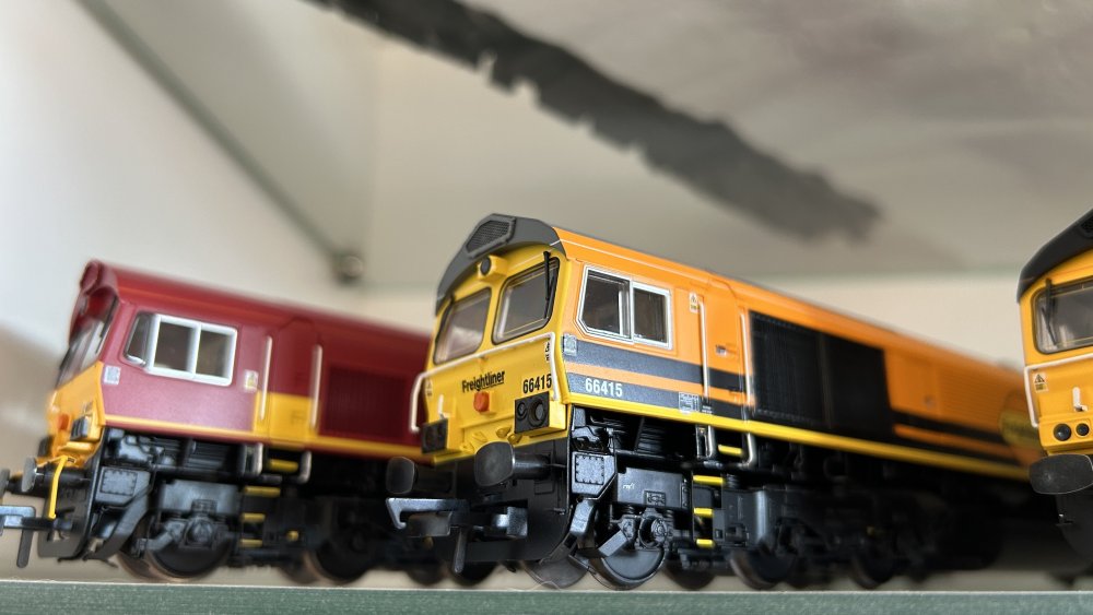 2025-02-05 16.04.49.jpg