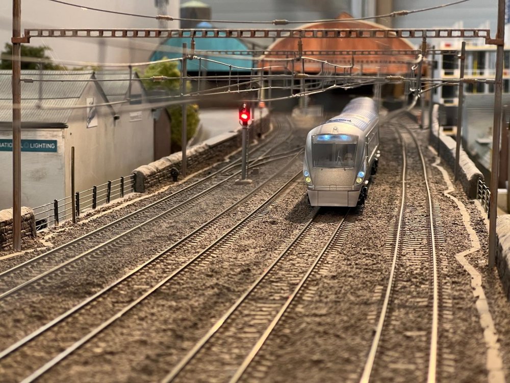 20000 28.10.25 a.jpg