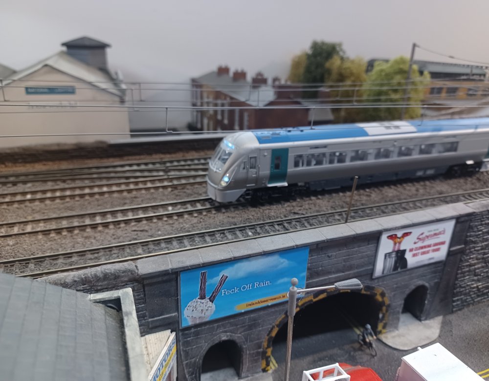 20000 28.10.25 e.jpg