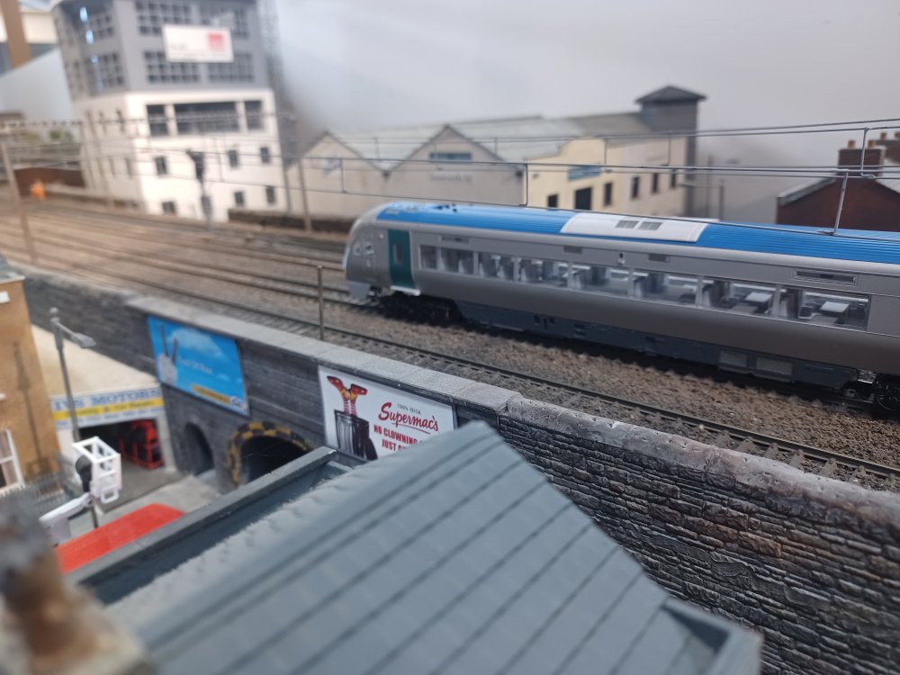 20000 28.10.25 f.jpg