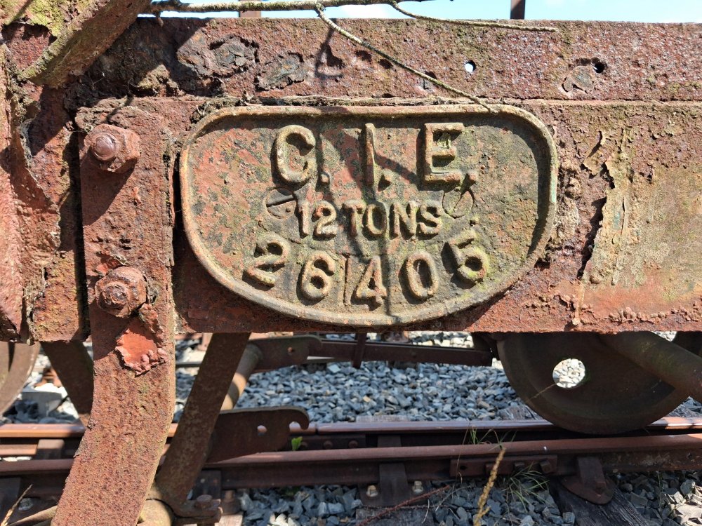 CIE-26405-builders-plate.jpg