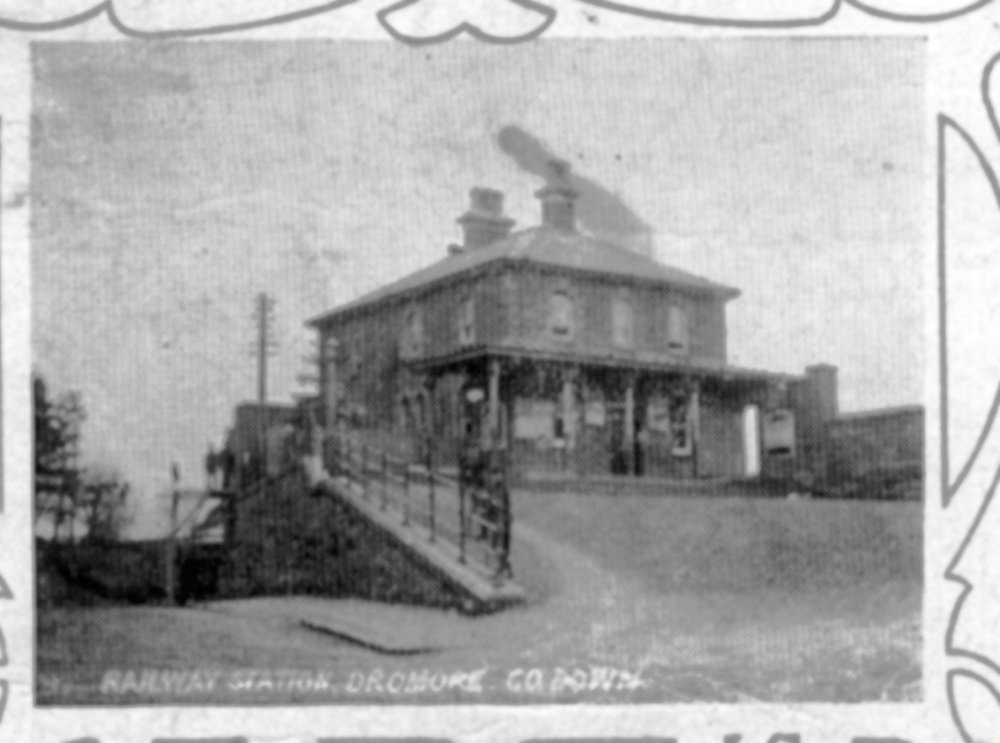 Dromore station post card.jpg